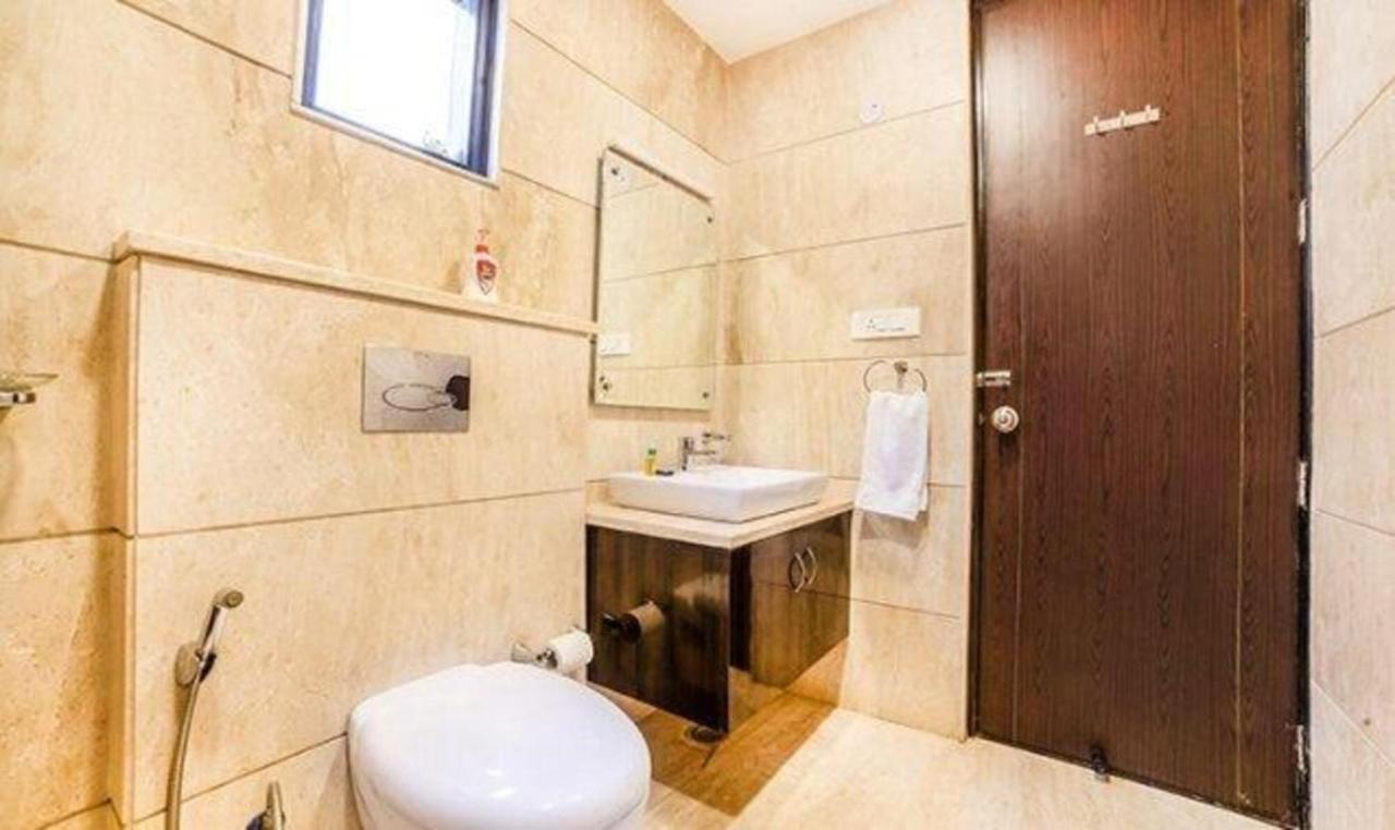 Fabhotel Galaxy - Nr Patel Nagar Metro Delhi  Exterior photo