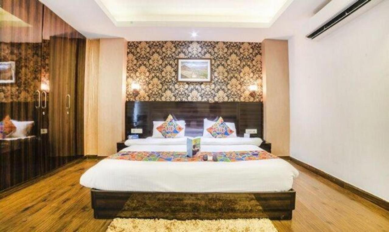 Fabhotel Galaxy - Nr Patel Nagar Metro Delhi  Exterior photo